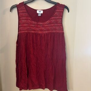 Old Navy Women's Burgundy Tank Top